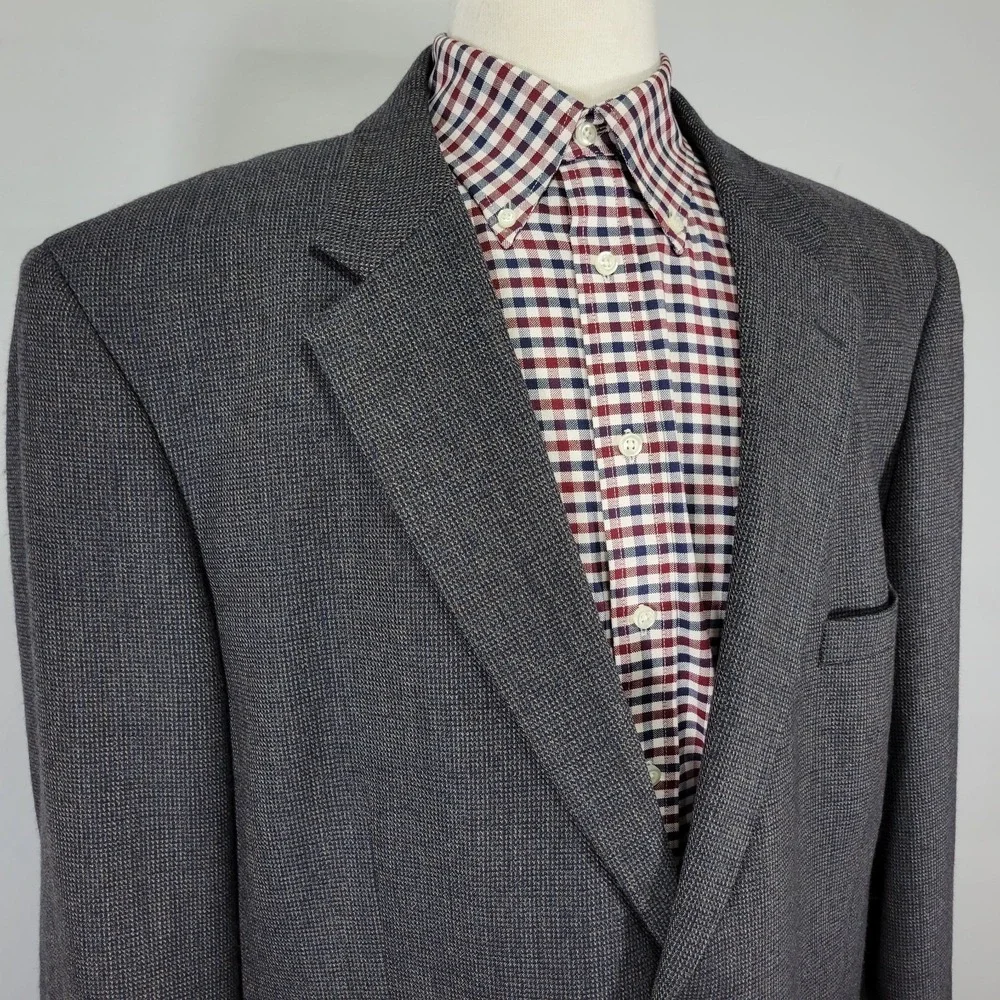 Pronto Uomo before completing